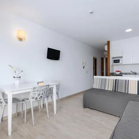 Hotel Yourhouse Venecia Alcudia (Mallorca)